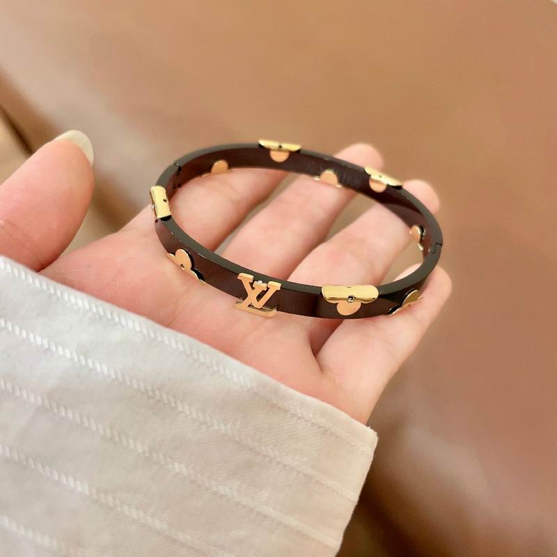 LV Bracelet  05yxs27 (8)