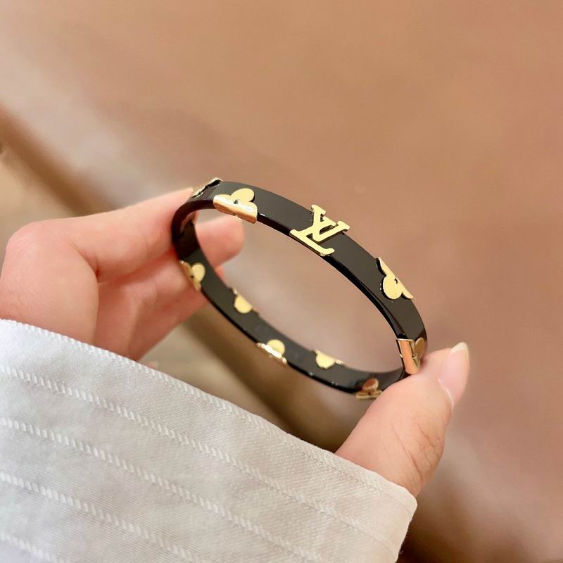LV Bracelet  05yxs27 (9)