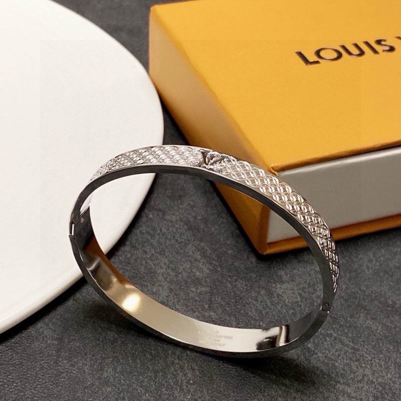 LV Bracelet  05yxs29 (6)