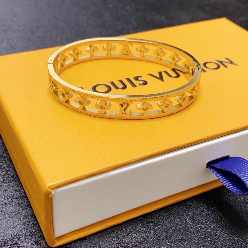 LV Bracelet  05yxs30 (6)