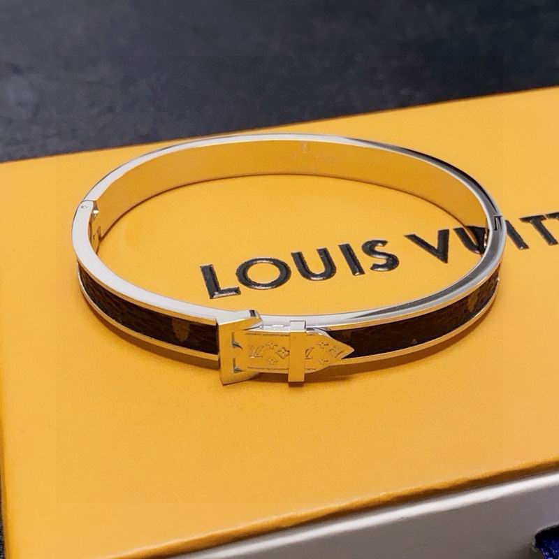 LV Bracelet  05yxs31 (4)