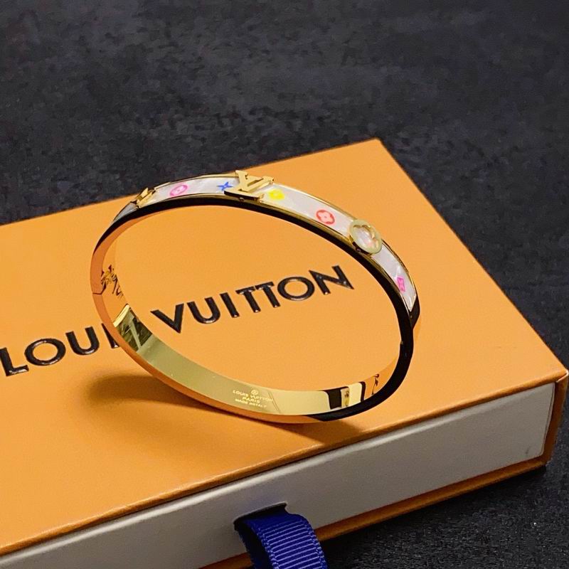 LV Bracelet  05yxs32 (4)