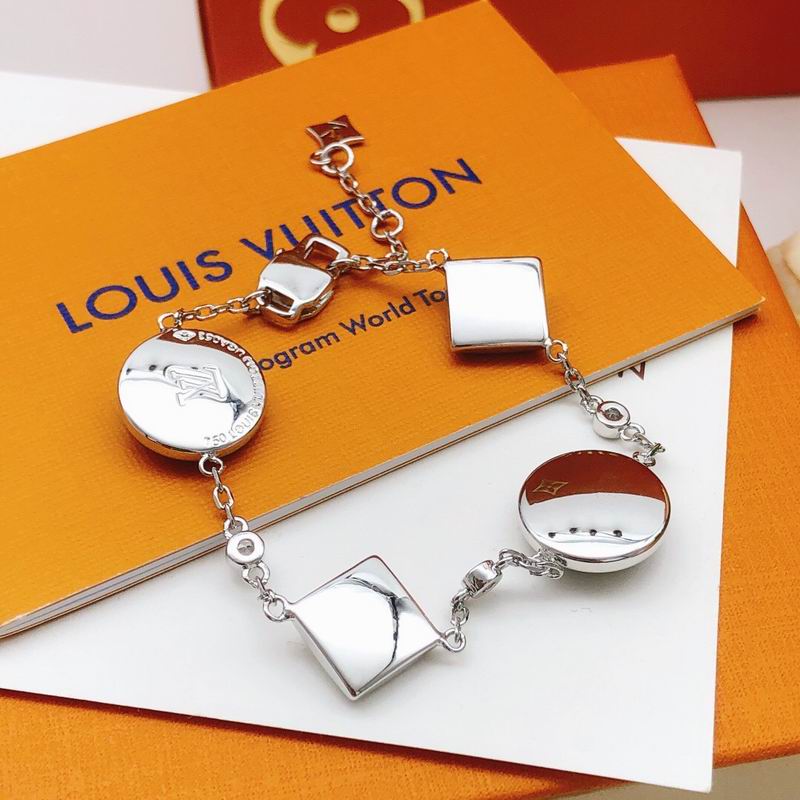 LV Bracelet  05yxs36 (10)