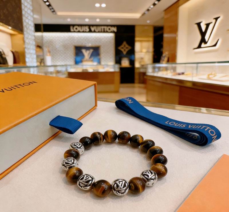 LV Bracelet  05yxs37 (1)