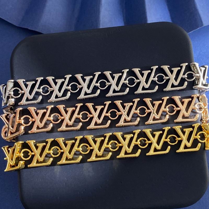 LV Bracelet  05yxs43 (1)