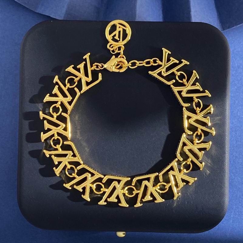 LV Bracelet  05yxs43 (4)