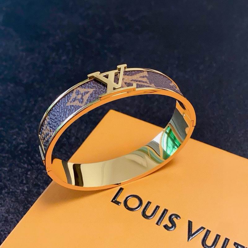 LV Bracelet  05yxs46 (1)