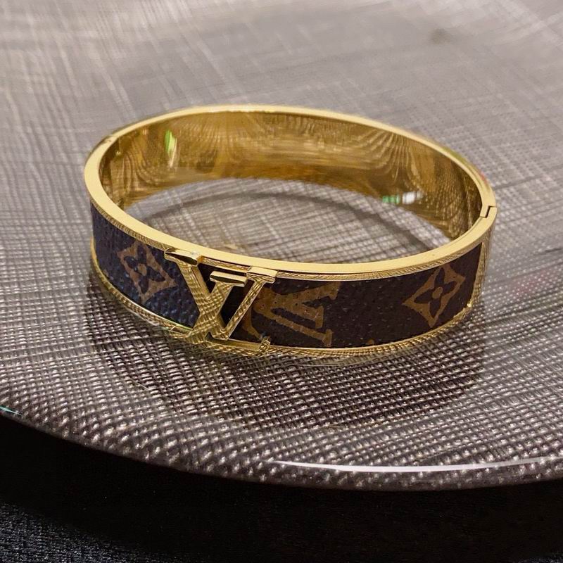 LV Bracelet  05yxs46 (5)