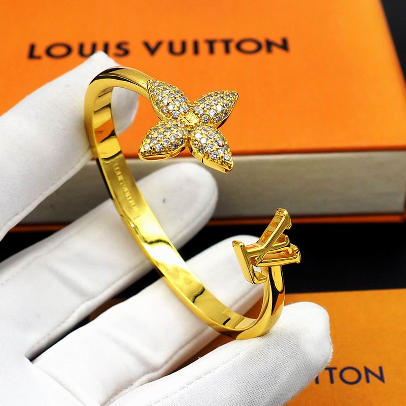 LV Bracelet  05yxs59 (16)