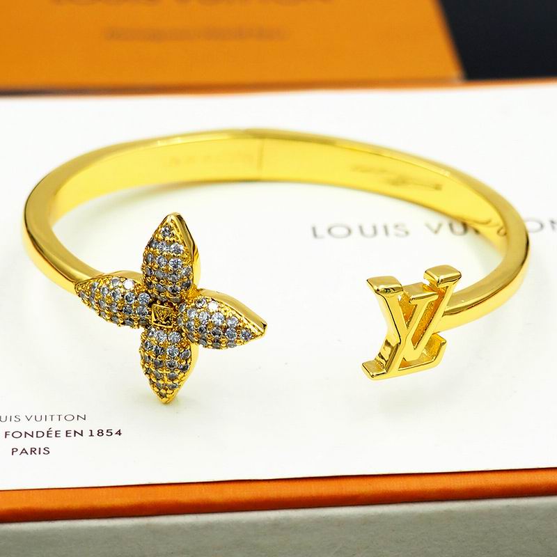 LV Bracelet  05yxs59 (17)