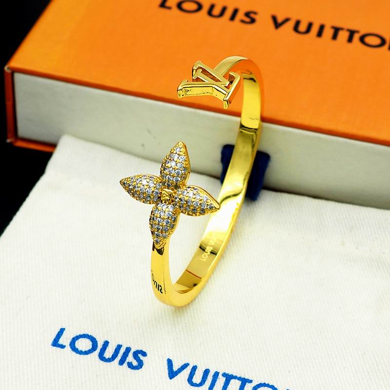 LV Bracelet  05yxs59 (20)
