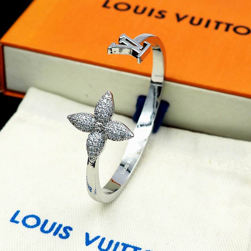 LV Bracelet  05yxs59 (7)