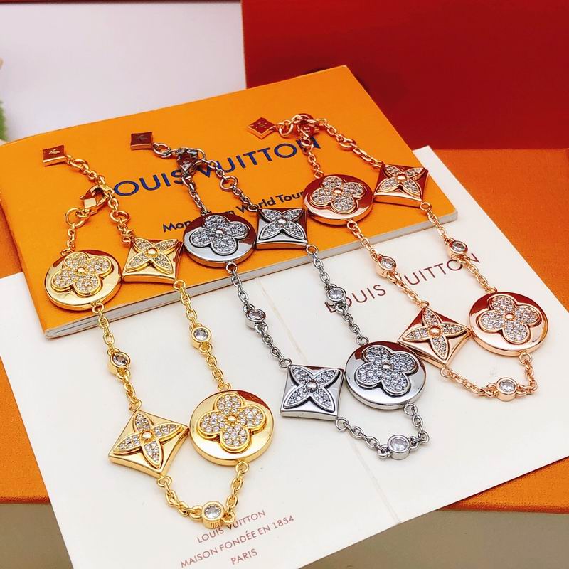 LV Bracelet  05yxs63 (5)