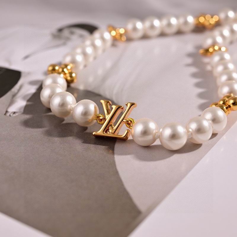LV Bracelet  05yxs68 (4)