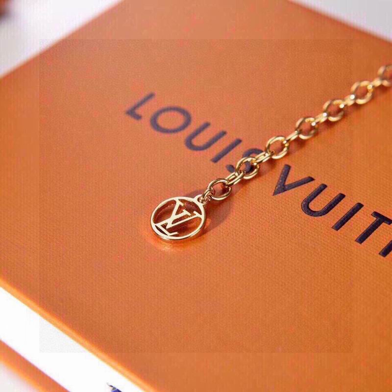 LV Bracelet  05yxs69 (9)