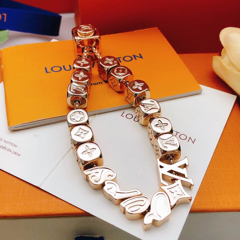 LV Bracelet  05yxs70 (8)