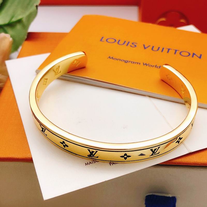 LV Bracelet  05yxs71 (11)