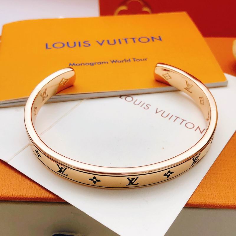 LV Bracelet  05yxs71 (4)