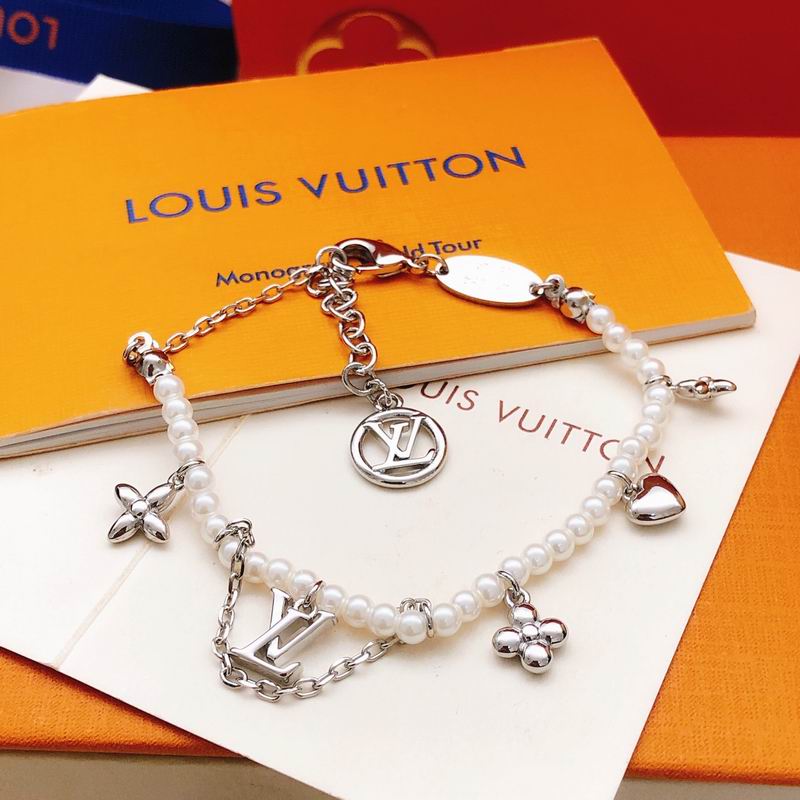 LV Bracelet  05yxs75 (5)