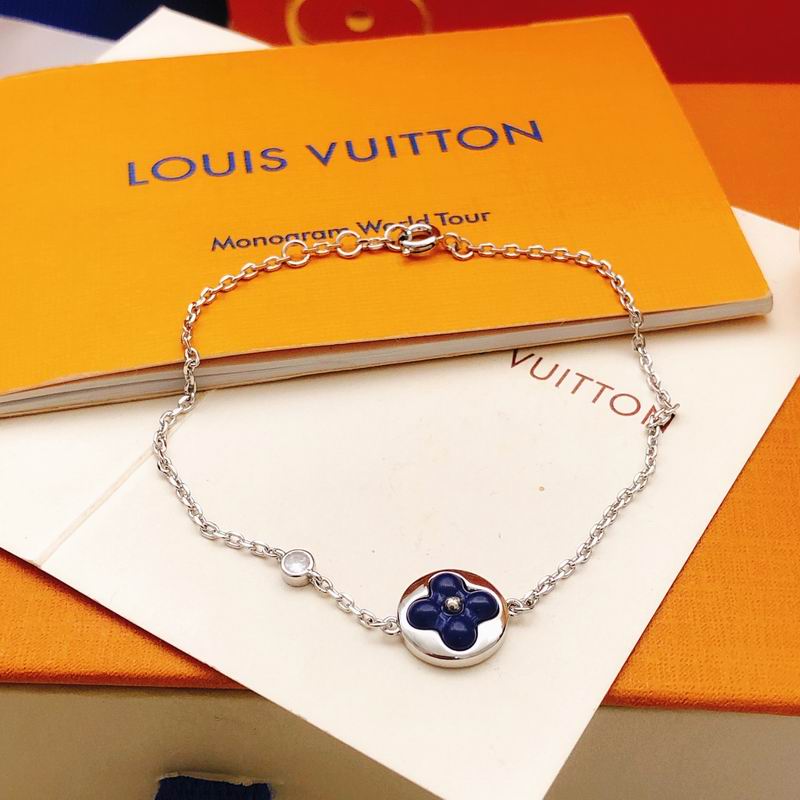 LV Bracelet  05yxs76 (11)