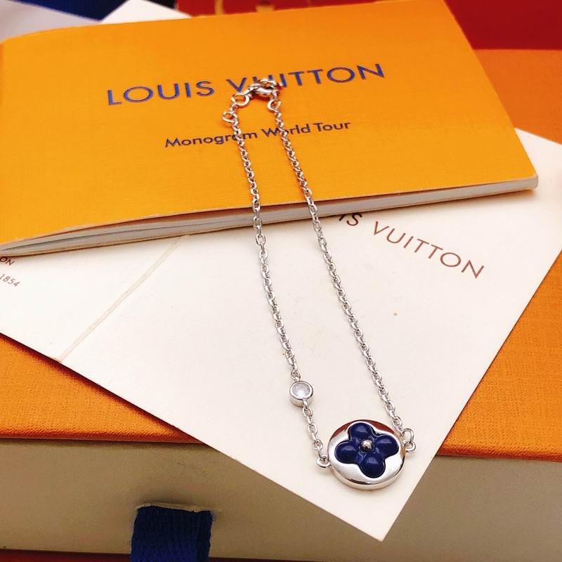 LV Bracelet  05yxs76 (12)