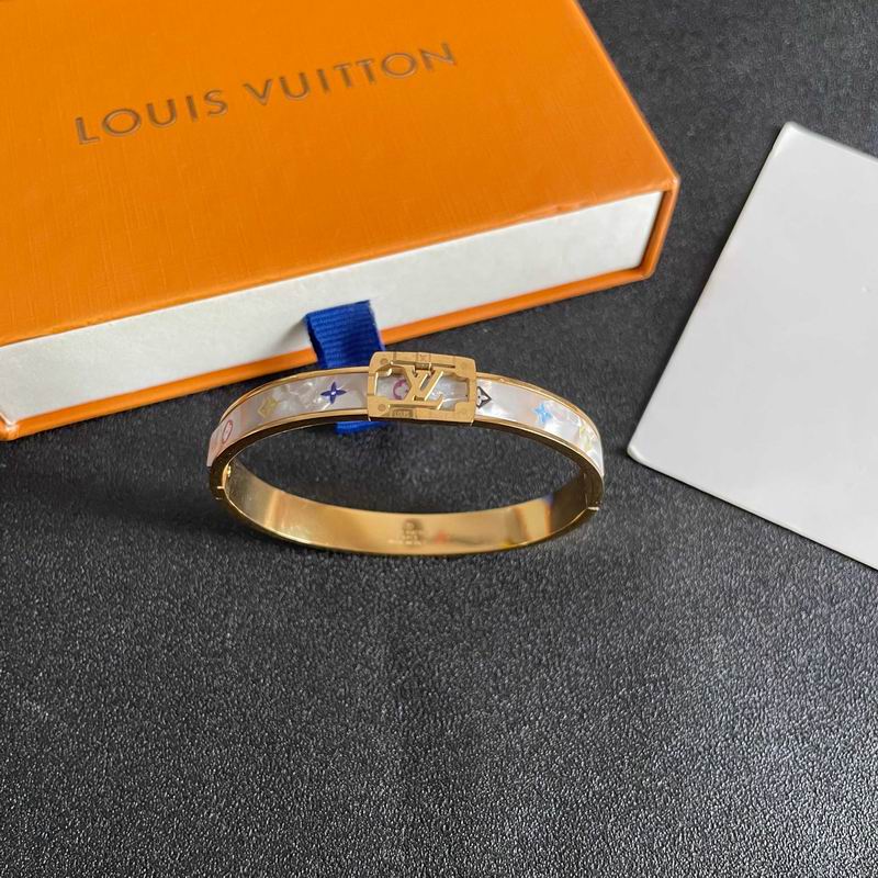 LV Bracelet  05yxs82 (4)