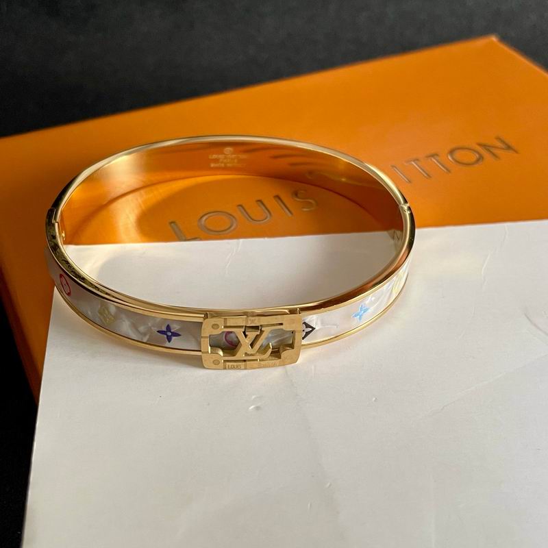 LV Bracelet  05yxs82 (5)