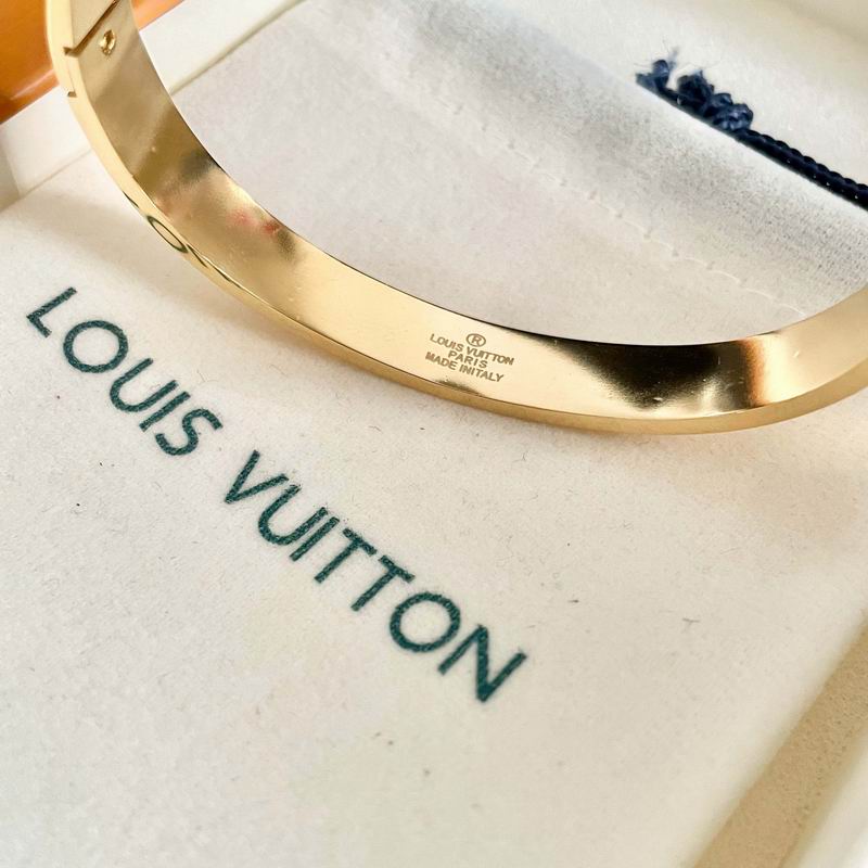 LV Bracelet  05yxs82 (6)