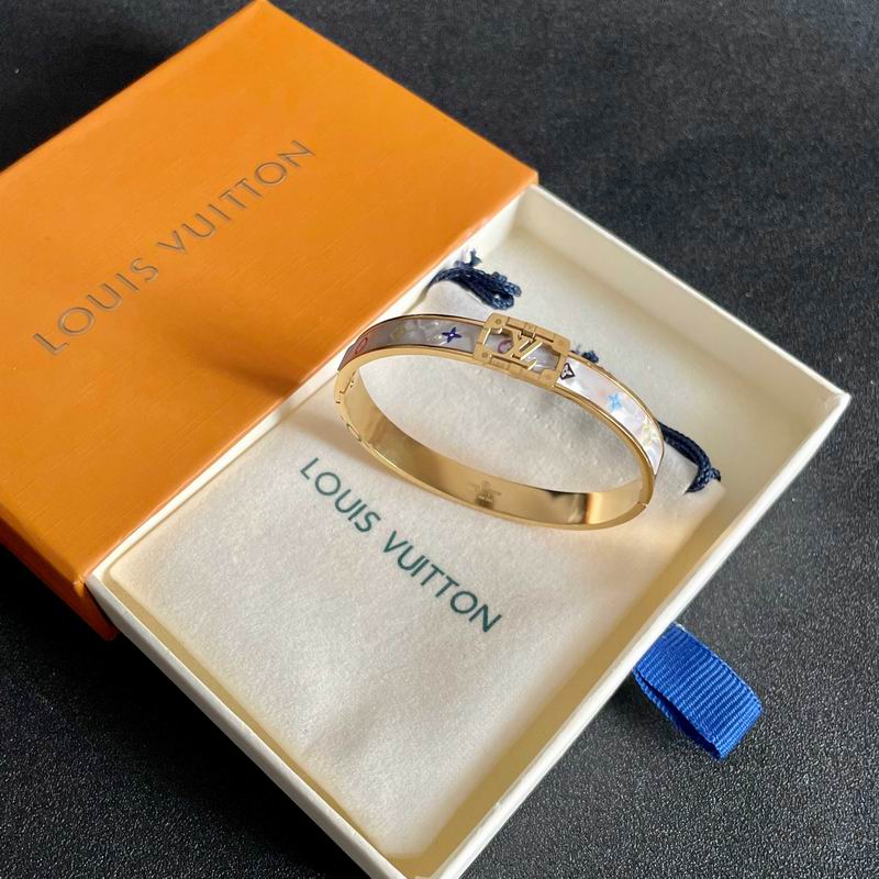 LV Bracelet  05yxs82 (7)