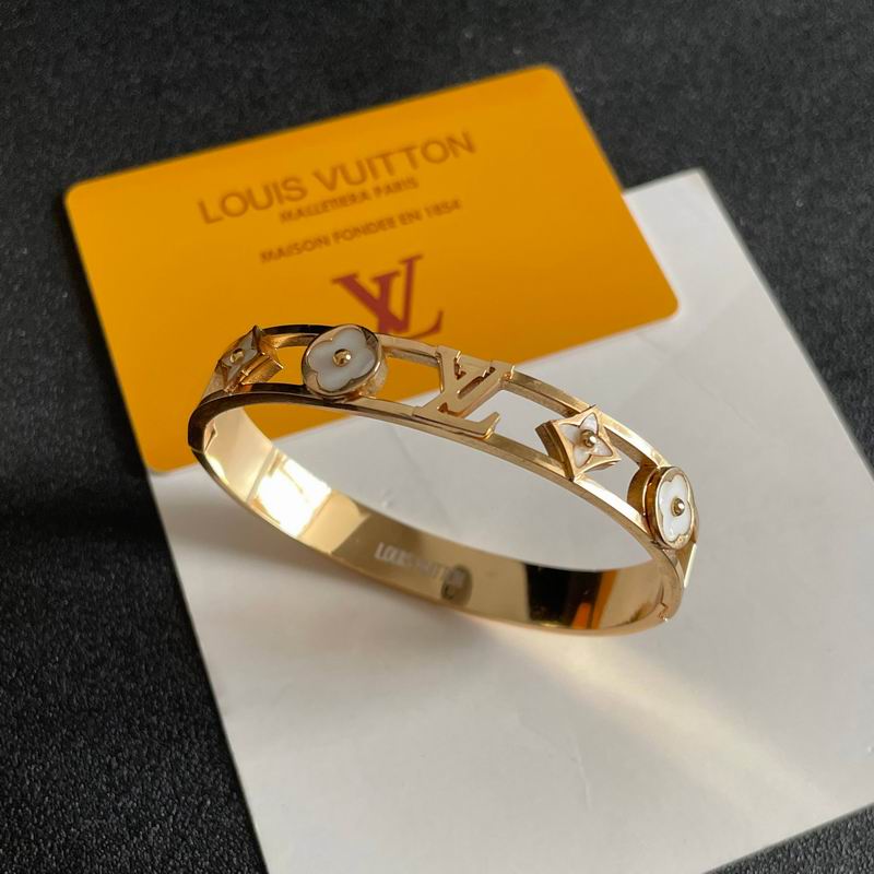 LV Bracelet  05yxs83 (12)