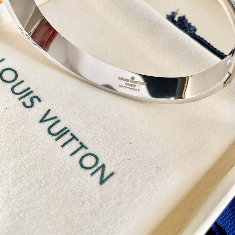 LV Bracelet  05yxs83 (4)