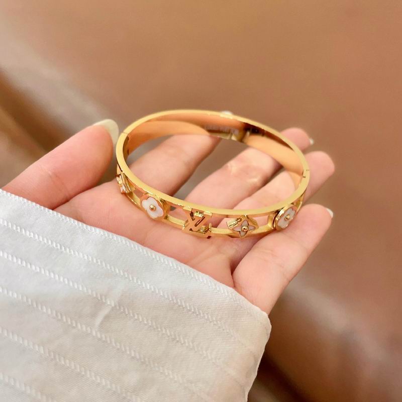 LV Bracelet  05yxs83 (8)