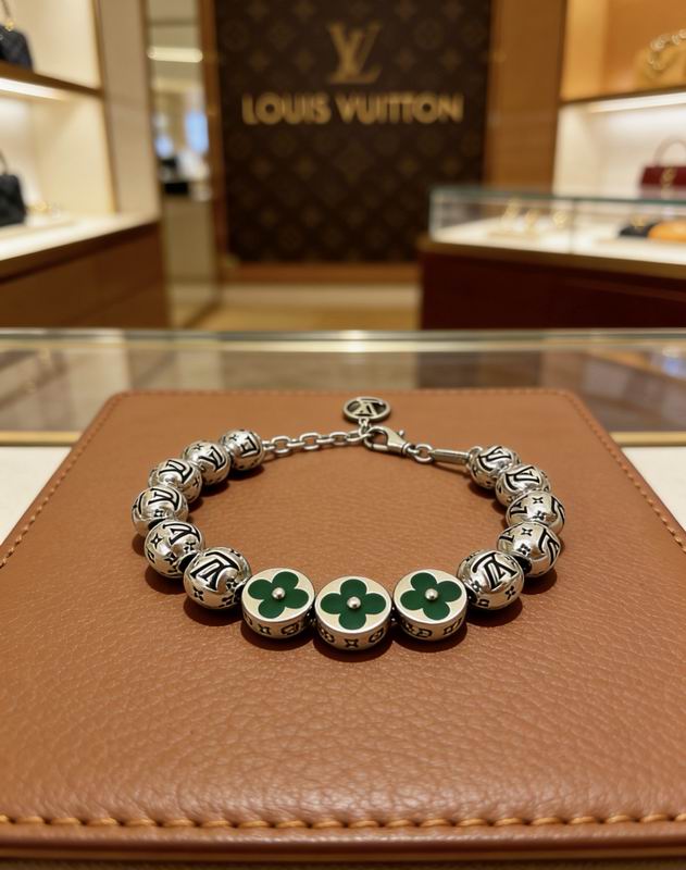 LV Bracelet  05yxs84 (14)