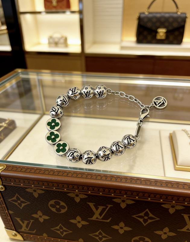LV Bracelet  05yxs84 (16)