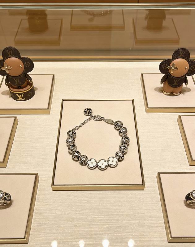 LV Bracelet  05yxs84 (7)