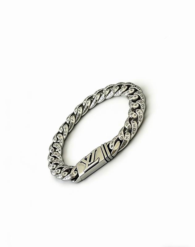 LV Bracelet  05yxs86 (3)