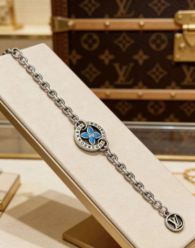 LV Bracelet  05yxs92 (7)