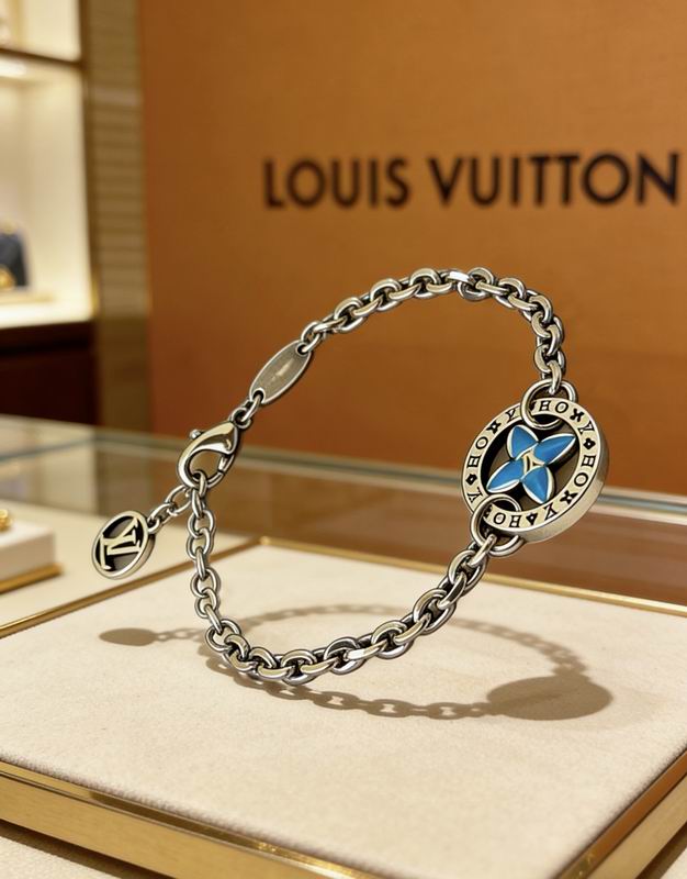 LV Bracelet  05yxs92 (9)