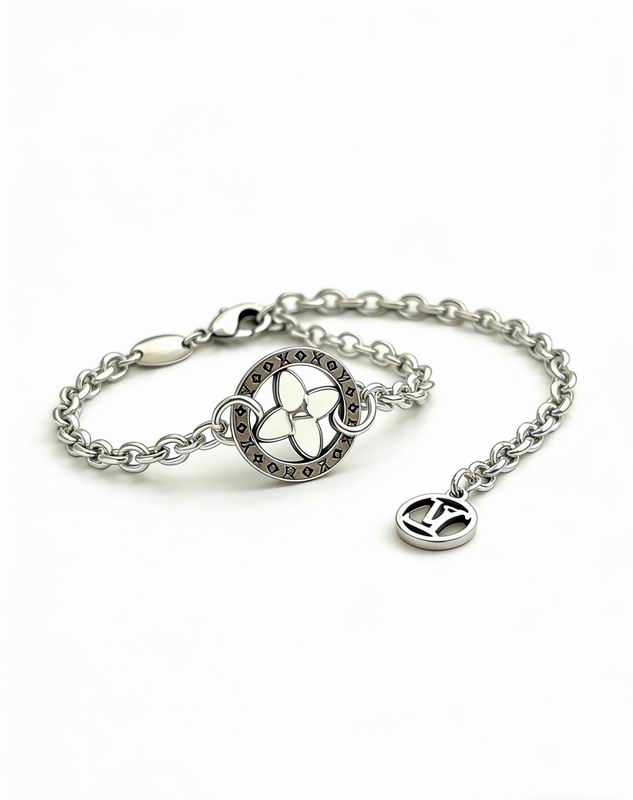 LV Bracelet  05yxs99 (2)