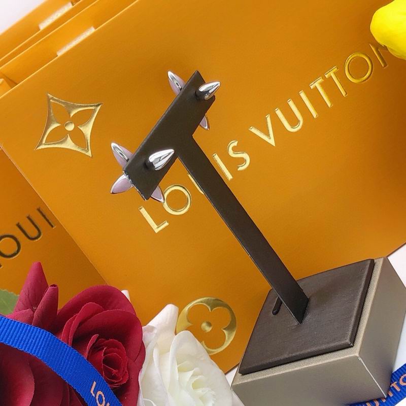 LV Earring 05yxs25 (7)