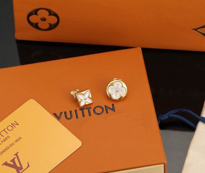 LV Earring 05yxs56 (2)