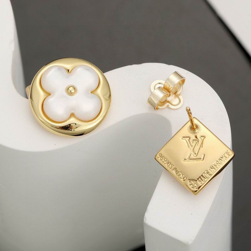LV Earring 05yxs56 (3)