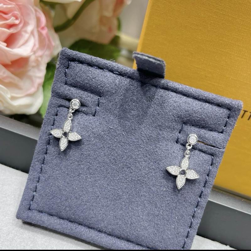 LV Earring 05yxs59 (3)