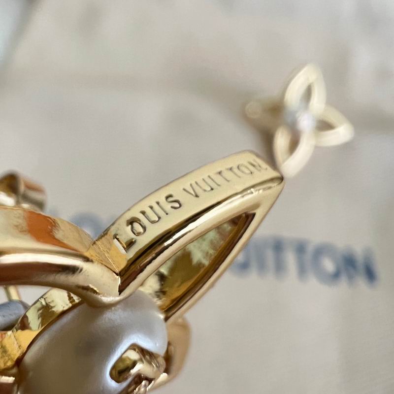 LV Earring 05yxs68 (6)