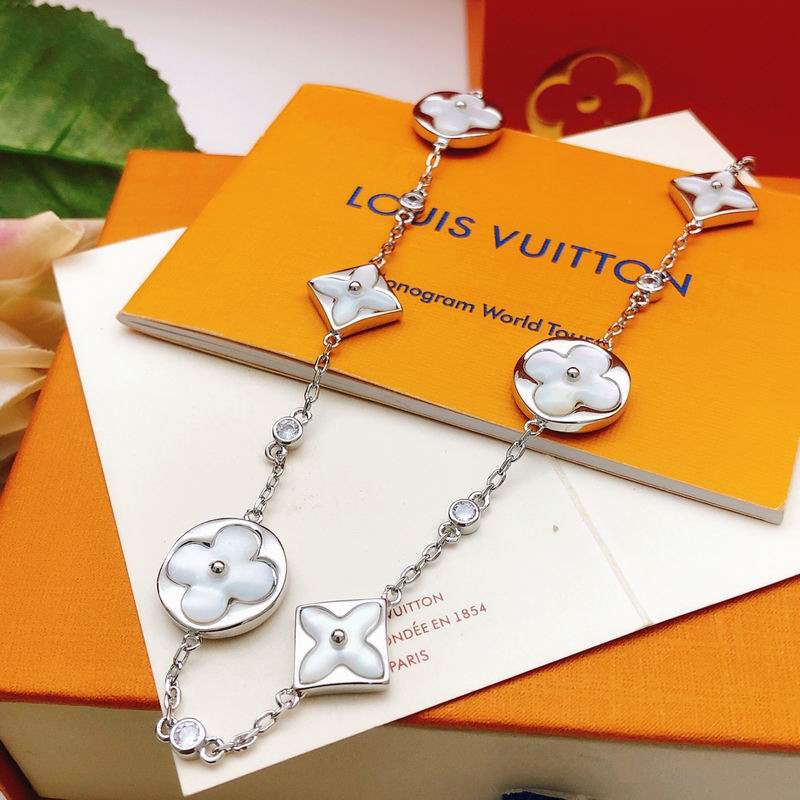 LV Necklace 04yxs01 (27)