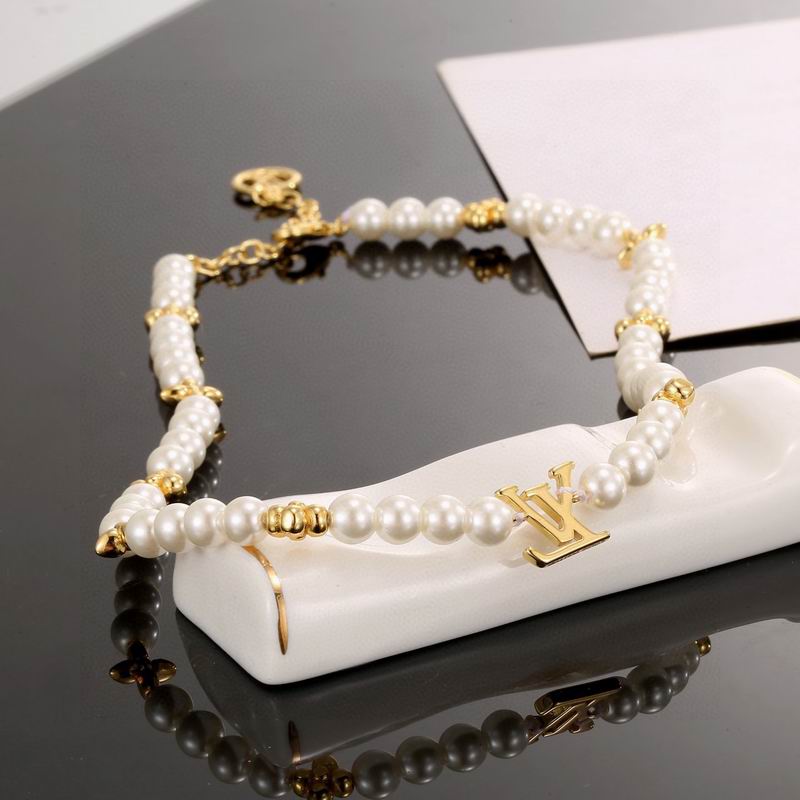 LV Necklace 04yxs10 (5)