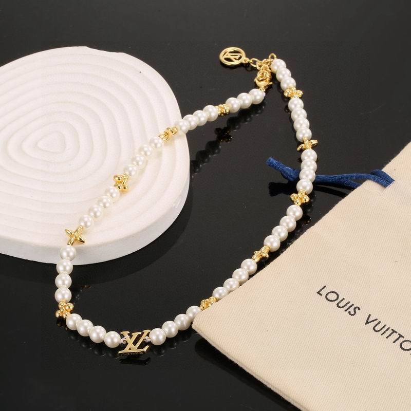 LV Necklace 04yxs10 (6)