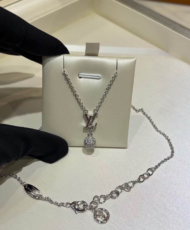 LV Necklace 04yxs11 (2)