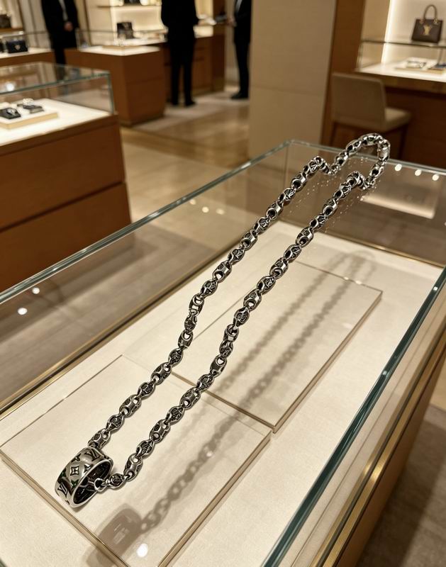 LV Necklace 04yxs27 (4)