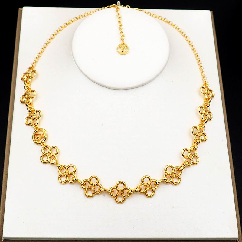 LV Necklace 04yxs50 (1)